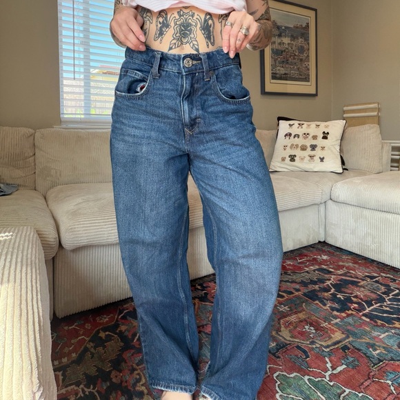 BDG Denim - BDG High Rise Baggy Loose wide leg jeans in medium wash sz 26